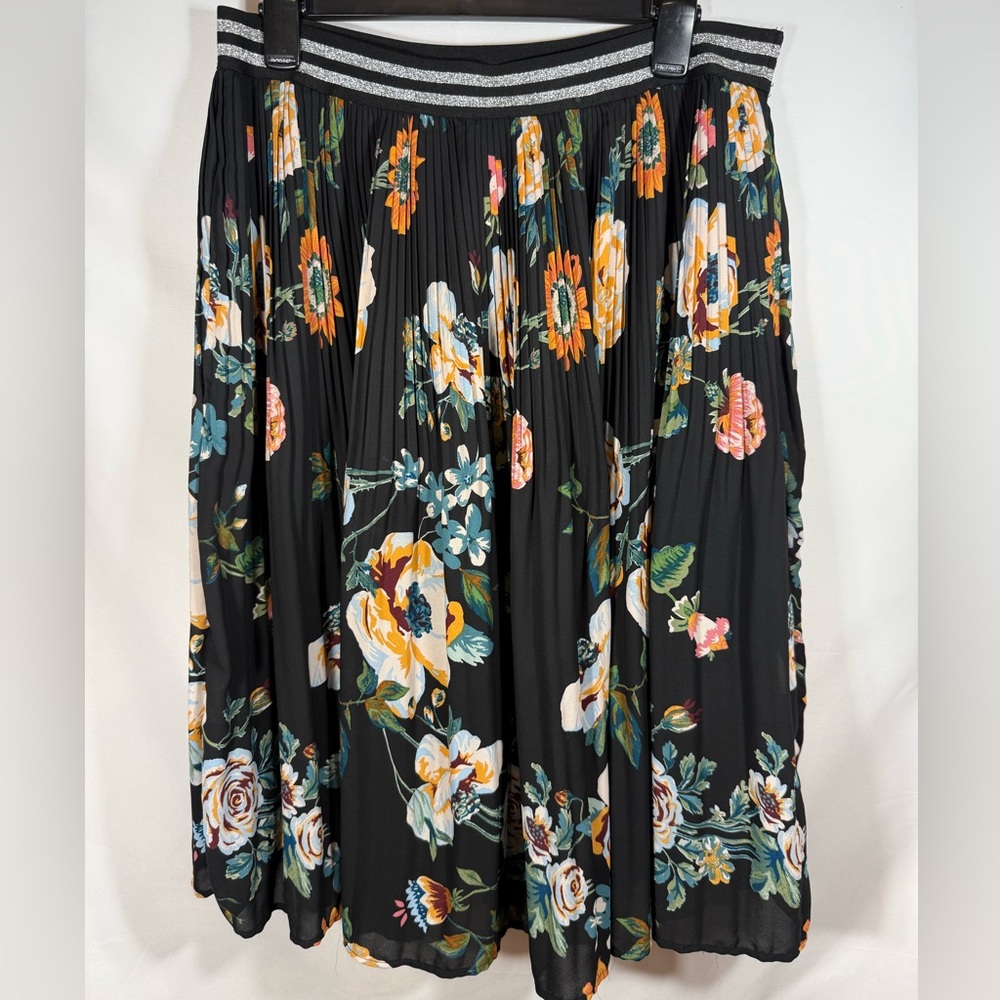 Ava & Viv Black Floral A-Line Skirt